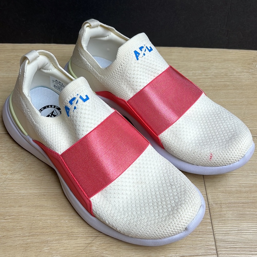 Apl Athletic Propulsion Labs Apl Techloom Bliss Sneakers, WOMENS SIZE 7 US